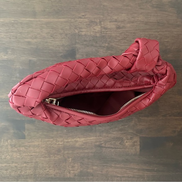Women's Burgundy Knotted Woven Hobo Bag - Picture 10 of 12